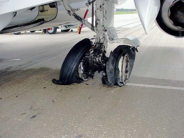 Parking_Brake_Set_for_Landing3